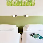 Felix Hotel 2*